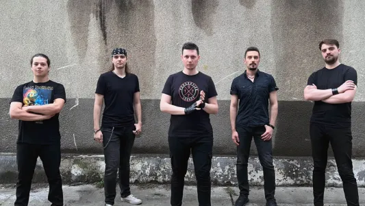 Marsquake lansează noul single “Doar”